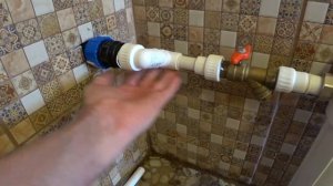 БЮДЖЕТНЫЙ ВОДОПРОВОД В БАНЕ ИЛИ КАК ЗАВЕСТИ ВОДУ В БАНЮ СВОИМИ РУКАМИ