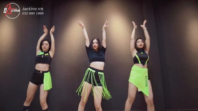 DUM TEK TEK - Hadise | BELLY DANCE Zumba - I-Active смотреть онлайн