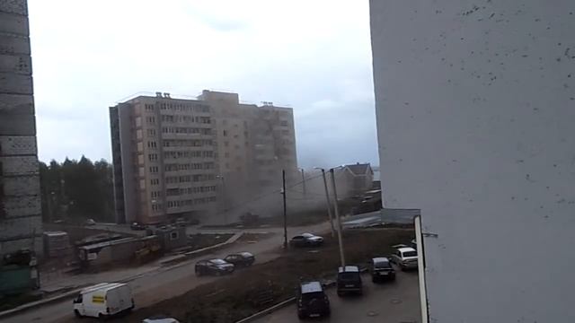Упал кран Киров 26 05 2013) смотреть онлайн