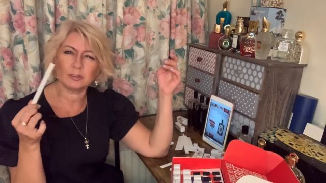 Etat Libre d’Orange обзор набора 20 пробников. Включает в себя 20 самых лучших ароматов компании. смотреть онлайн