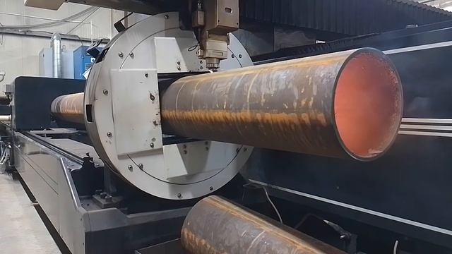 Лазерная резка трубы 219х8 Ст20 ( качество реза в конце видео) смотреть онлайн