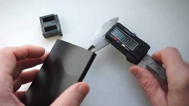 Простий зарядний пристрій для 12В акумуляторів на 3 та 5А зі стабілізацією та захистом. Зарядка АКБ