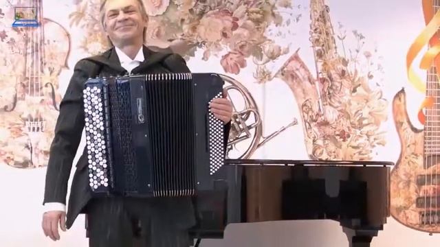 Nik Petruk bajan Jupiter akord Arapov Paris a Karusel смотреть онлайн