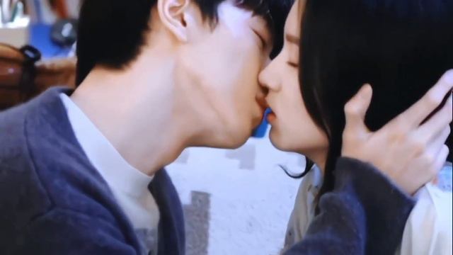 Yue Qianling x Gu Xun // Zhou Ye x Lin Yi // Kiss scene #EveryoneLovesMe смотреть онлайн