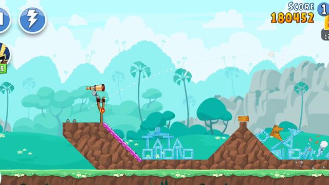 playing the old version of Angry birds friends! смотреть онлайн