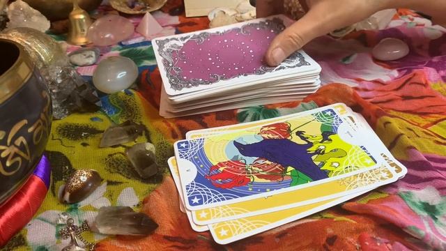 TAROT UNBOXING LGBTQ INSPIRED “ Star Spinner Tarot “ - tarot walkthrough & flip through смотреть онлайн