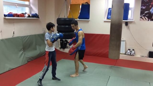 Секреты Муай Тай , тренер Серек Уразов Москва Кузьминки , Текстильщики , Пролетарская смотреть онлайн