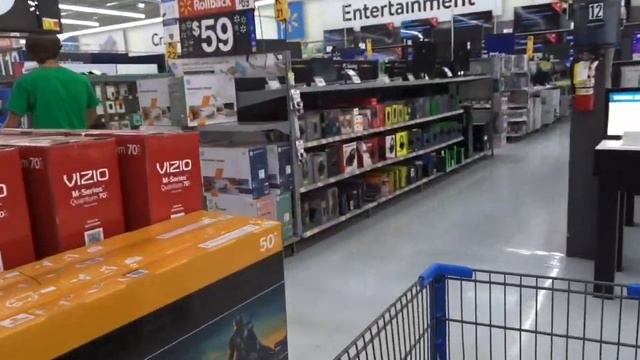 Go Window Shopping At Walmart With Me (Day 863, 8-25-2022) смотреть онлайн