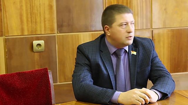 Почему не горят фонари у обелиска в Апатитах