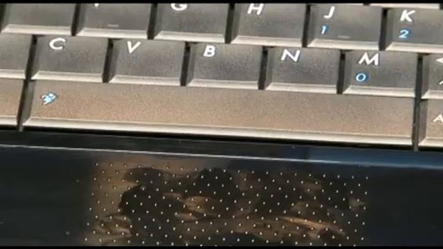 Vem aí o Asus 1101 HA, um Eee PC de 11,6 polegadas смотреть онлайн