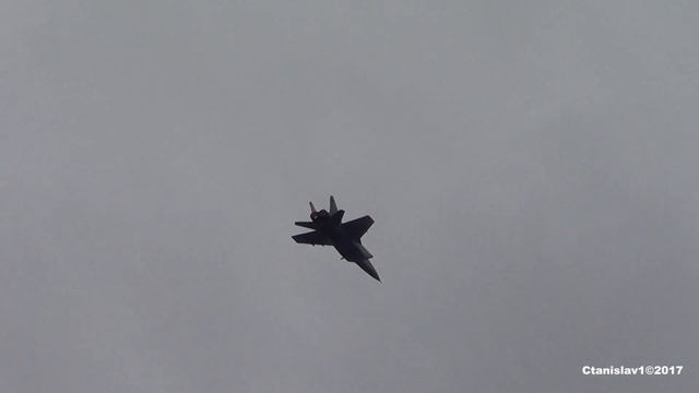 МИГ-31 Взлет. Кубинка. смотреть онлайн