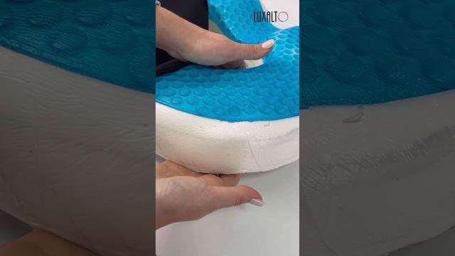 Ортопедическая подушка на сиденье от бренда LuxAlto. С охлаждающим гелевым слоем и эффектом памяти. смотреть онлайн