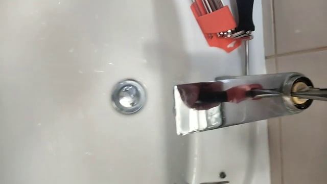 Замена картриджа на смесителе без гайки смотреть онлайн