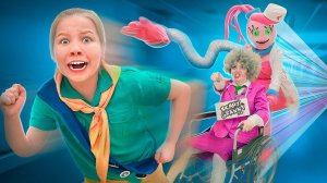 Mommy long legs and scary retired 3D teacher! Xenia became a scout!