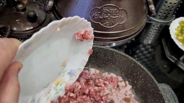 Готовим солянку из бульона курицы в Афганском казане. смотреть онлайн