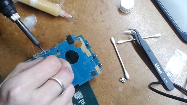 Как заменить разъем питания феном смотреть онлайн