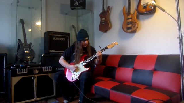 Steven Weiss: 1991 Fender Strat Deluxe смотреть онлайн