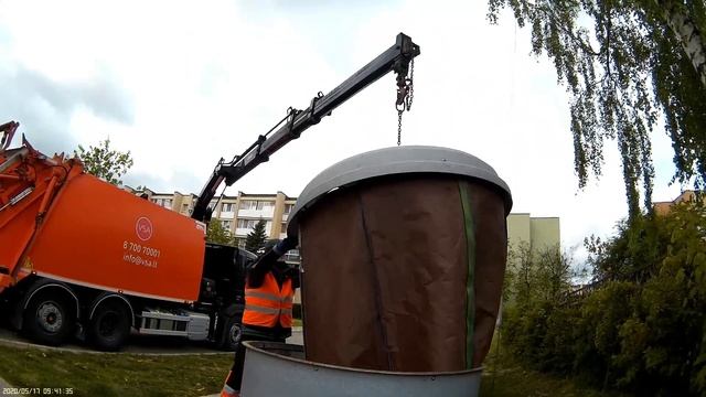Подземные мусорные контейнеры
