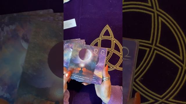 Review l’oracle la lunologie en action смотреть онлайн