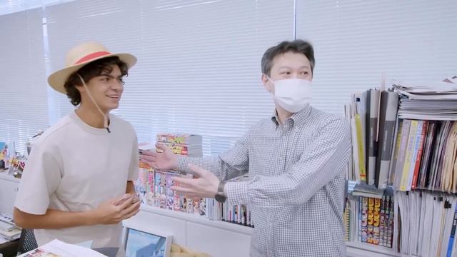 Иньяки Годой в студии Ван Пис | Перевод #inakigodoy #translation #onepiece смотреть онлайн