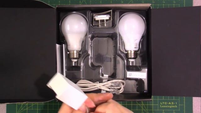 Philips Hue A19 Starter kit unboxing, partial setup & review смотреть онлайн