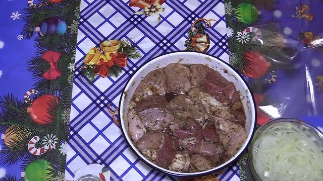 ВКУСНЫЙ НЕЖНЫЙ МЯГКИЙ ШАШЛЫК ИЗ СВИНИНЫ В ДУХОВКЕ В РУКАВЕ смотреть онлайн
