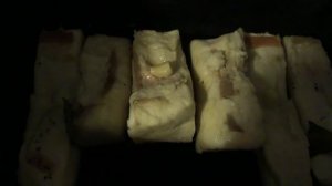 Солим и коптим сало. Рецепт копченого сала. Как закоптить сало. Сало горячего копчения