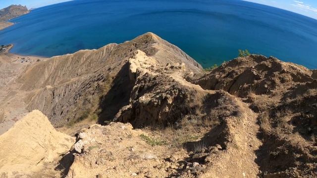 ЛИСЬЯ БУХТА - самый НУДИСТСКИЙ пляж КРЫМА. Какие тайны скрывает УХО ЗЕМЛИ. Загадочное место в ГОРАХ смотреть онлайн