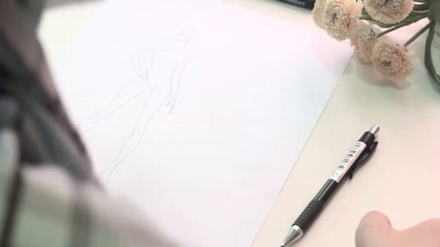 Sketch: Basic Fashion Figures смотреть онлайн
