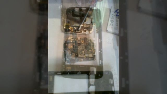 Philips Xenium W832 разбор dizassemble смотреть онлайн