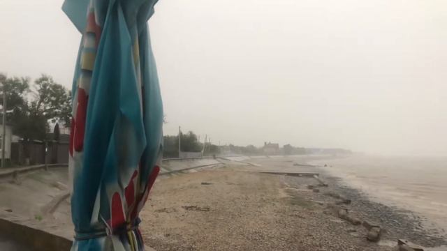 Приморско-Ахтарск, Краснодарский край, близкий удар молнии 05.09.2020 смотреть онлайн