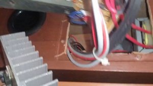 Видео сравнение  активных колонок 2.0 Sven sps-611 и Sven sps-612