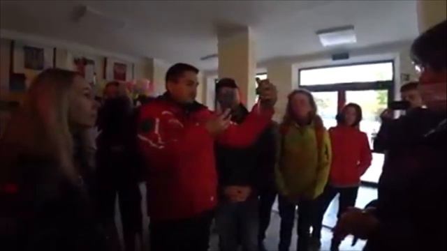 Что делать если учителя без укола не пускают в школу смотреть онлайн