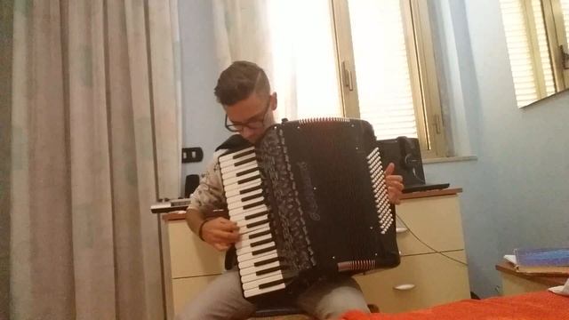 Colombina - Manuel Burroni alla fisarmonica смотреть онлайн