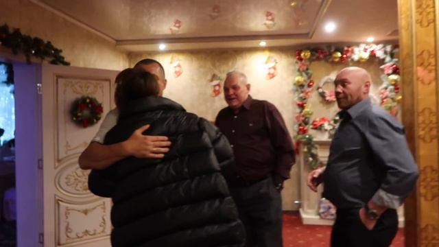 Новогодние молодцы [T-KIllah – Ноги молодцы] смотреть онлайн