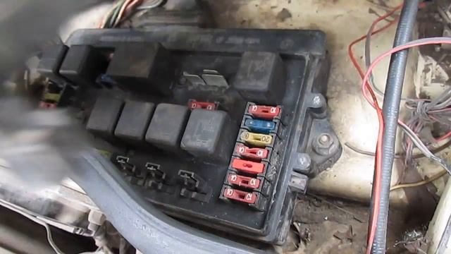 установка звукового повторителя поворотов