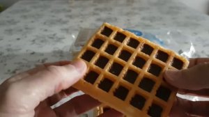 The Village Bakery 8 Chocolate and Hazelnut Flavour Filled Waffles - Randon Review