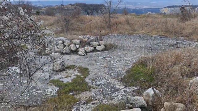 Вот это Джип...Прёт вертикально на Алгоритме. Мангуп Кале смотреть онлайн