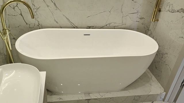Отдельно стоящая ванна. Что важно знать перед тем как ее себе купить? смотреть онлайн