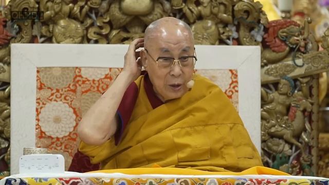 Далай-лама. "Коренные строфы о срединности" Нагарджуны - день 2 смотреть онлайн