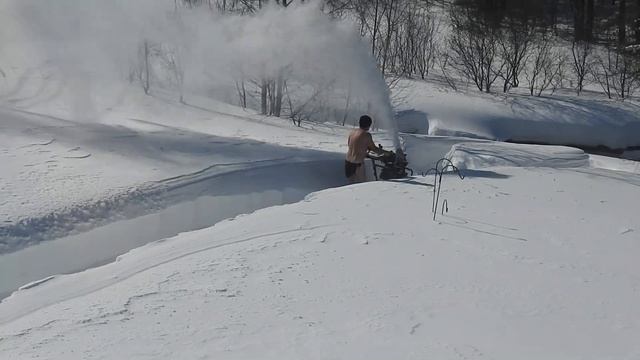 Winter of 18/19 Cabin Fever Northern Maine Husqvarna ST230P смотреть онлайн