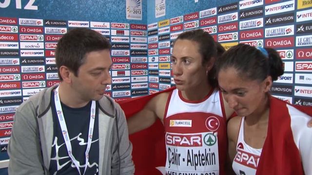 Aslı Çakır Alptekin & Gamze Bulut Röportaj ( Londra 2012 ) смотреть онлайн