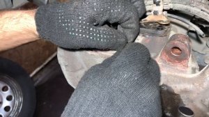 Suzuki Jimni нюансы замены переднего ступичного подшипника, а также не большой обзор автомобиля.