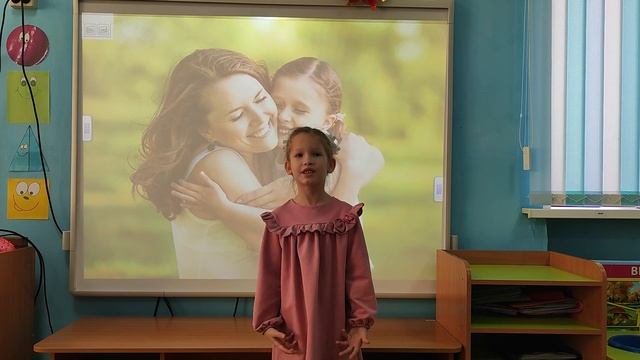 Тарасюк Кира, стихотворение "Кто открыл мне этот мир" О. Чусовитина смотреть онлайн