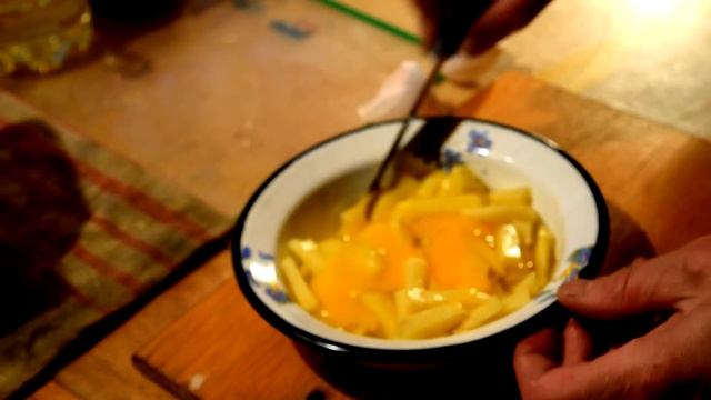 Картофельная запеканка и два яйца смотреть онлайн