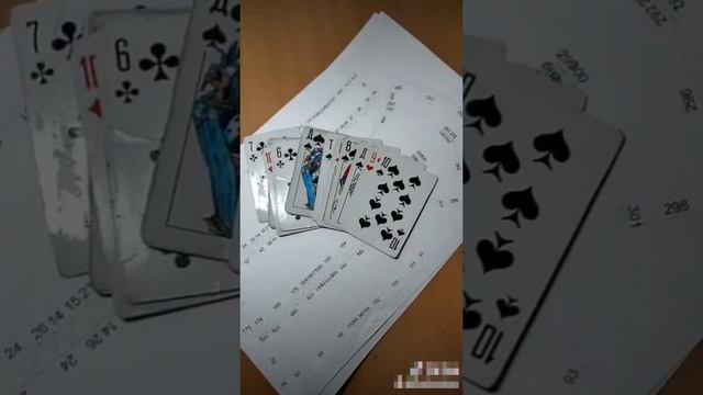 ПАПЕРКРАФТ схема олень из бумаги и игровых карт смотреть онлайн