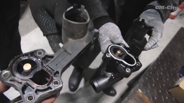 Замена корпуса термостата на Volkswagen Caddy смотреть онлайн