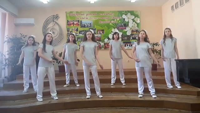 Вокальный ансамбль "Облака". "Зажигаем звезды". "Ангел летит". смотреть онлайн