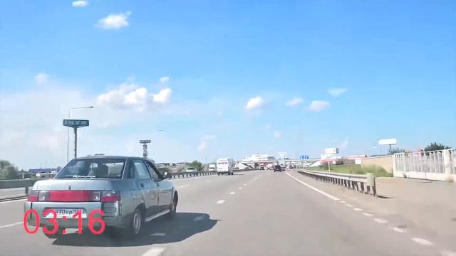 Едем в школу. Утренняя дорога на машине из ЖК "Дарград" смотреть онлайн
