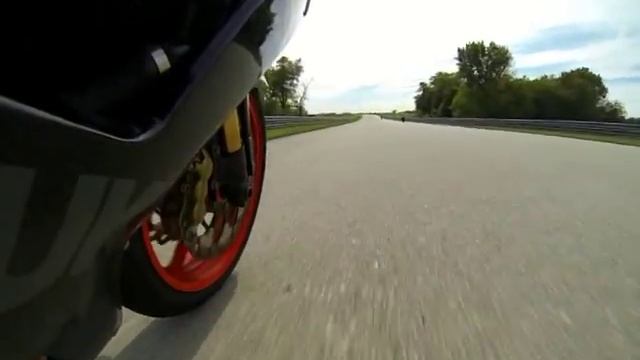 Suzuki Gsxr 1000 K1 On Track